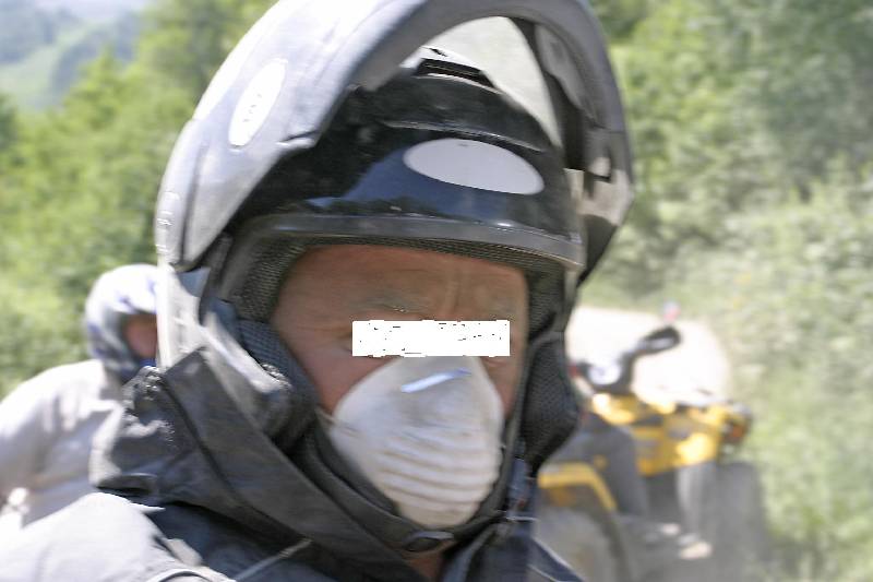 9 d autres s equipent de masque .JPG